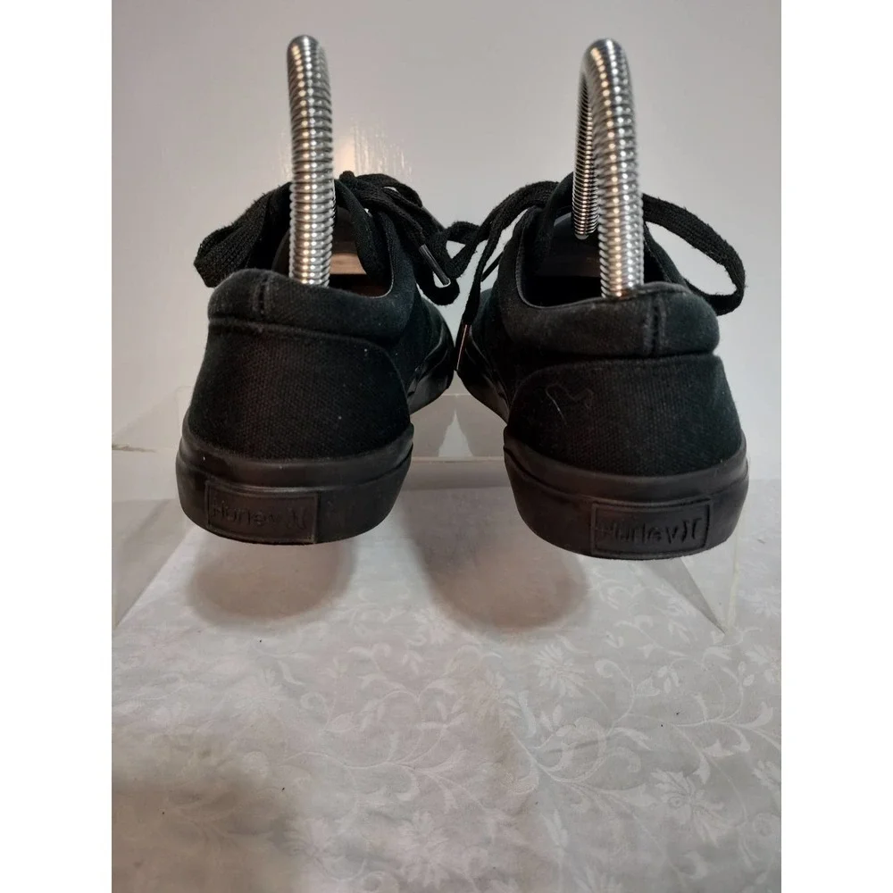 Hurley Marley youth black sneakers size 3